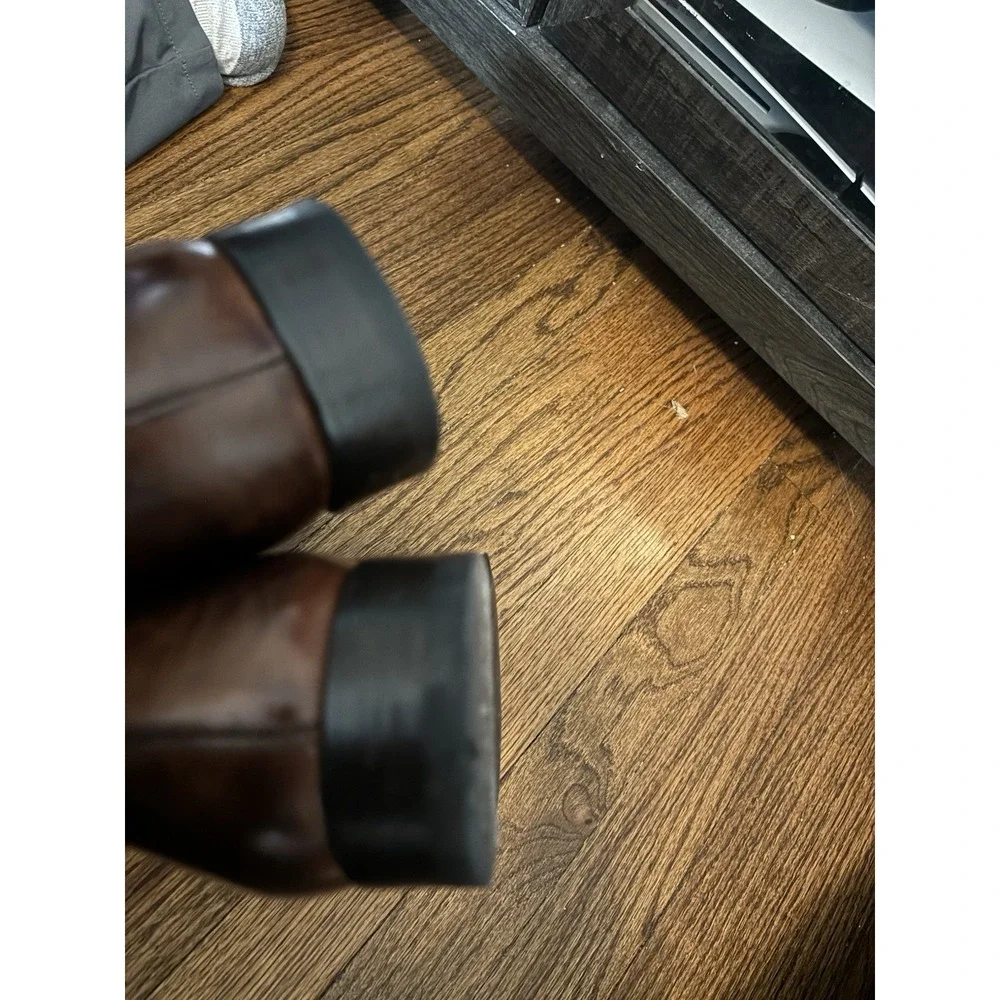 Suitsupply Mens Brown Leather Cap Toe Derby Shoes Made in Italy Size‎ 39 EU 6 US